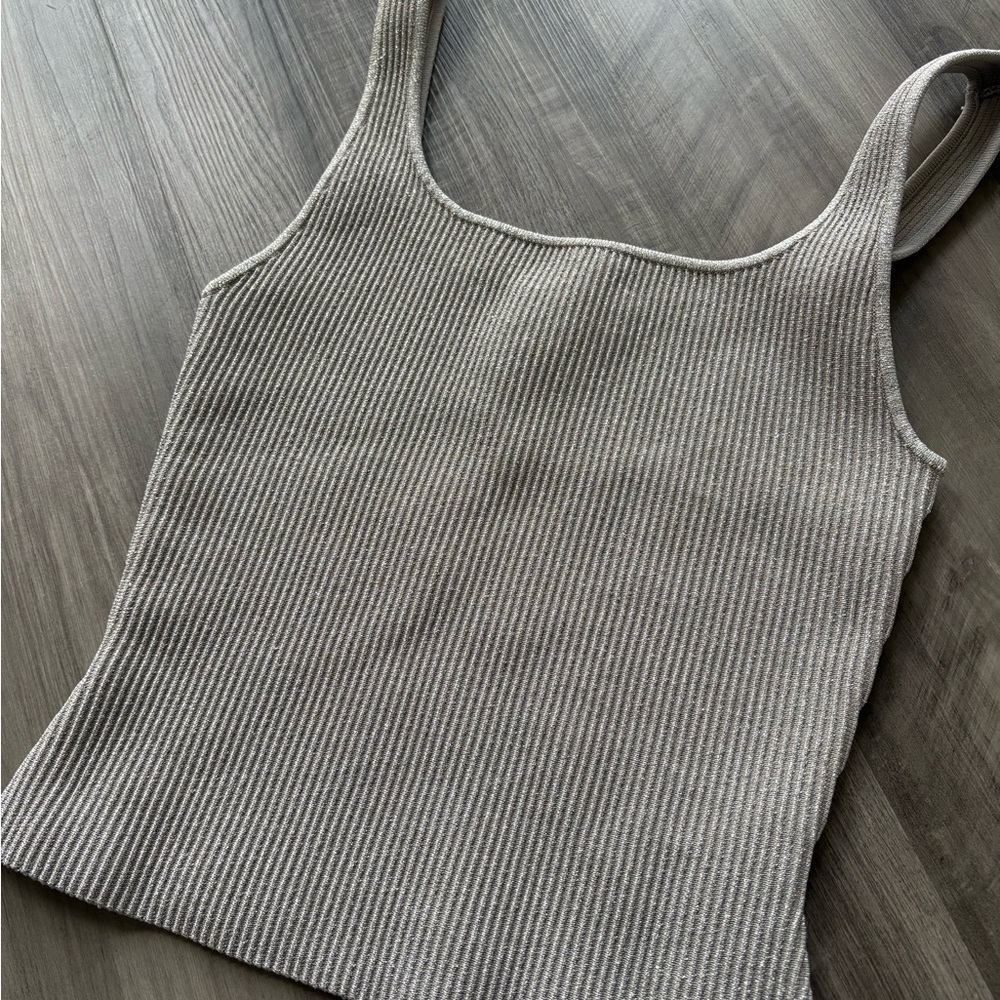 Babaton Aritzia sculpt knit tank size S